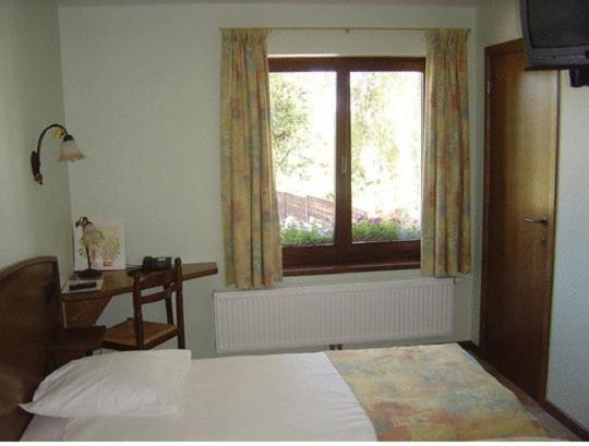Hotel La Cremaillere Bras-Haut Room photo